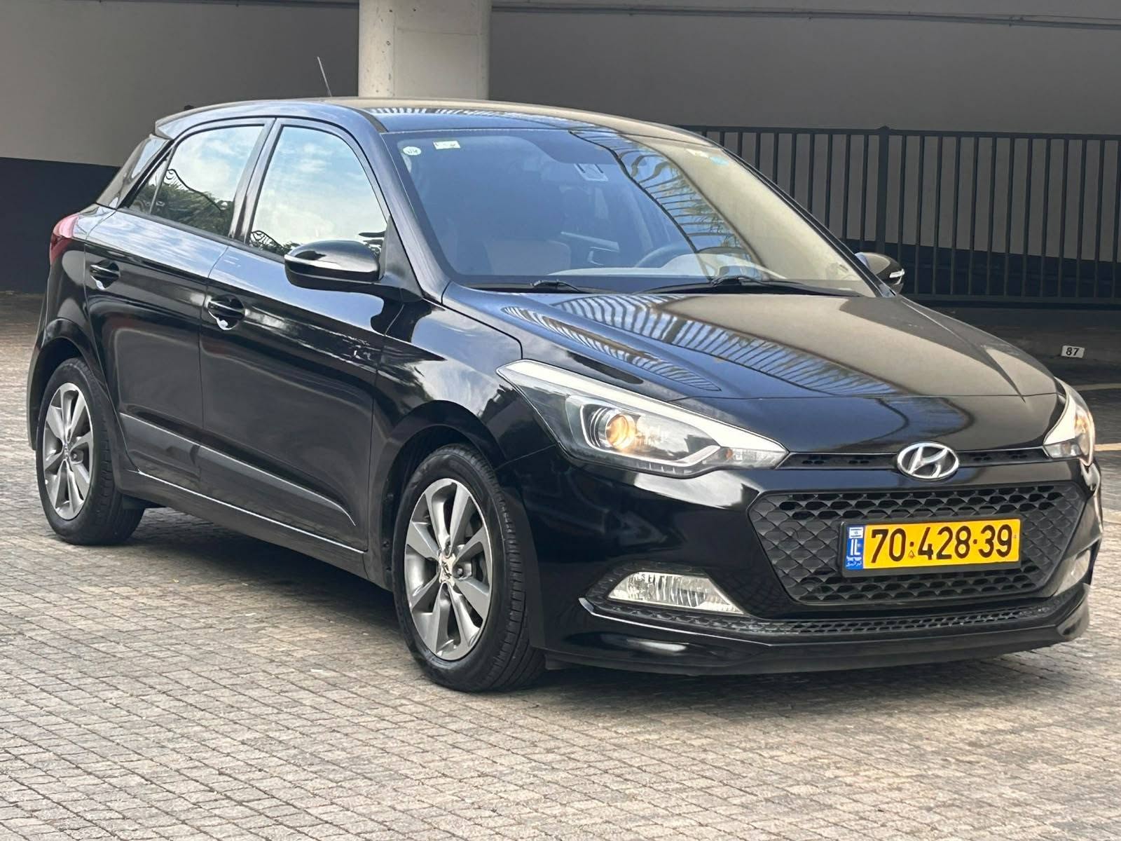 יונדאי i20 2016 2016