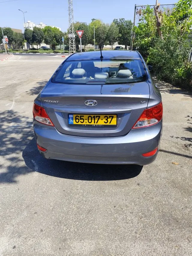 יונדאי i25 2016, תמונה 3