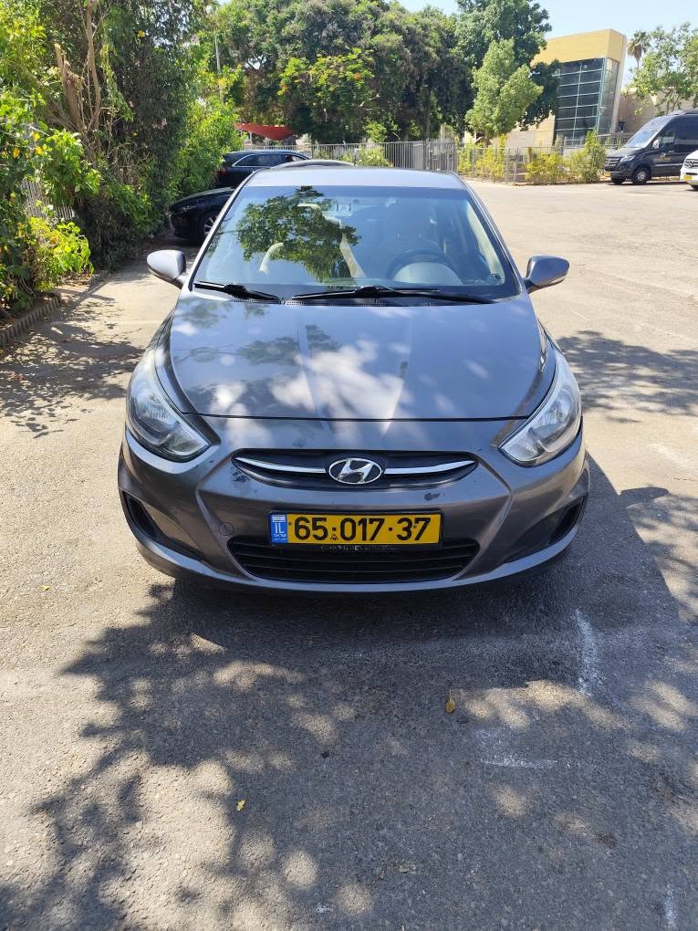 יונדאי i25 2016 2016