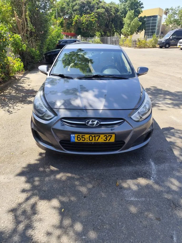 יונדאי i25 2016, תמונה 1