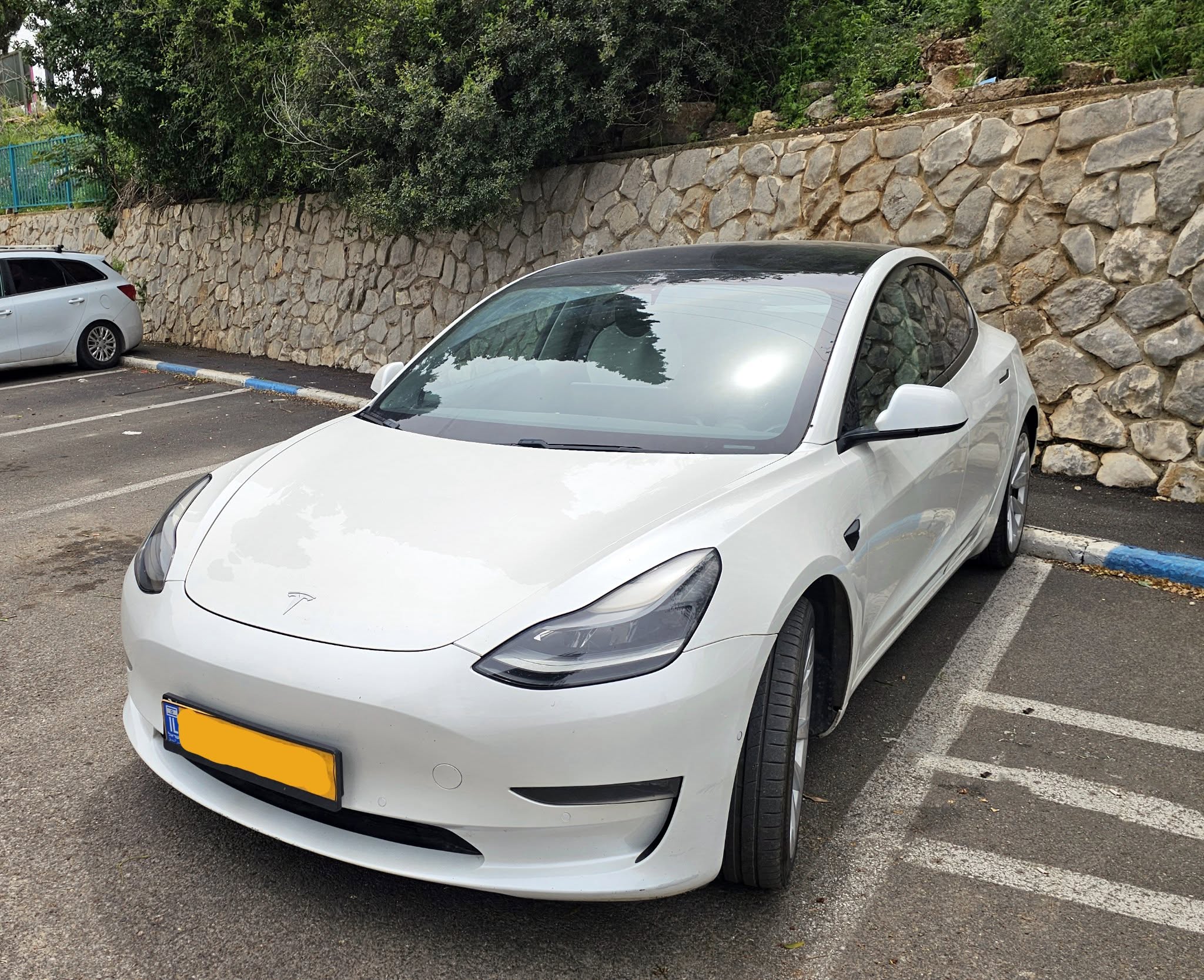 טסלה Model 3 2021, תמונה 2