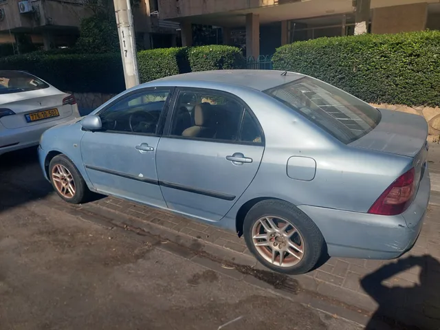 טויוטה קורולה 2005, תמונה 3